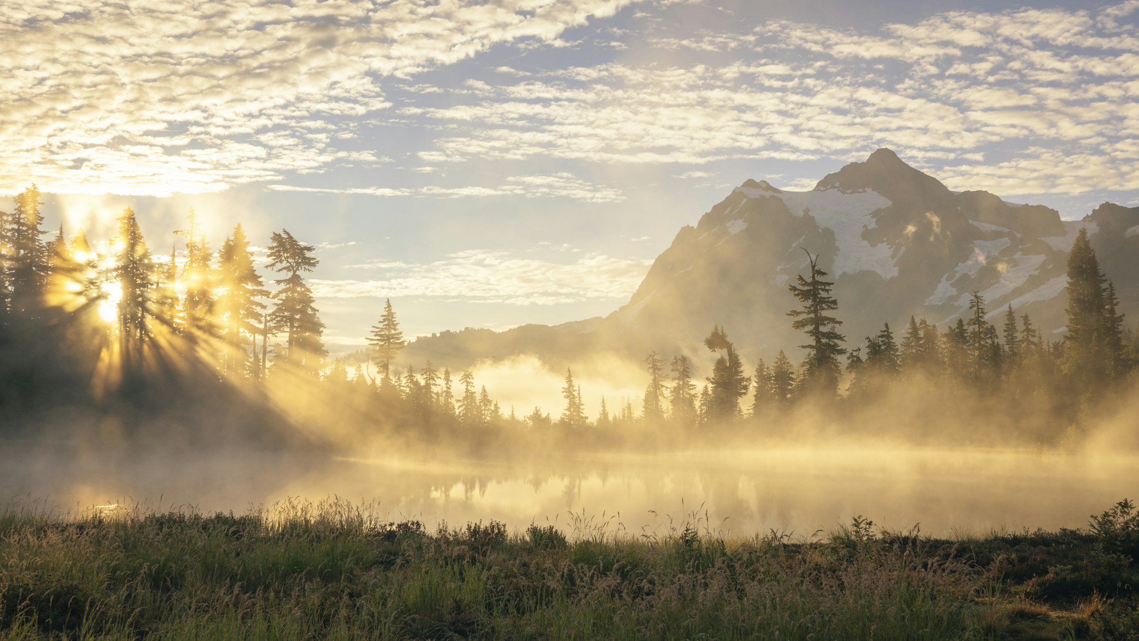 The Perfect Light under Mount Shucksan